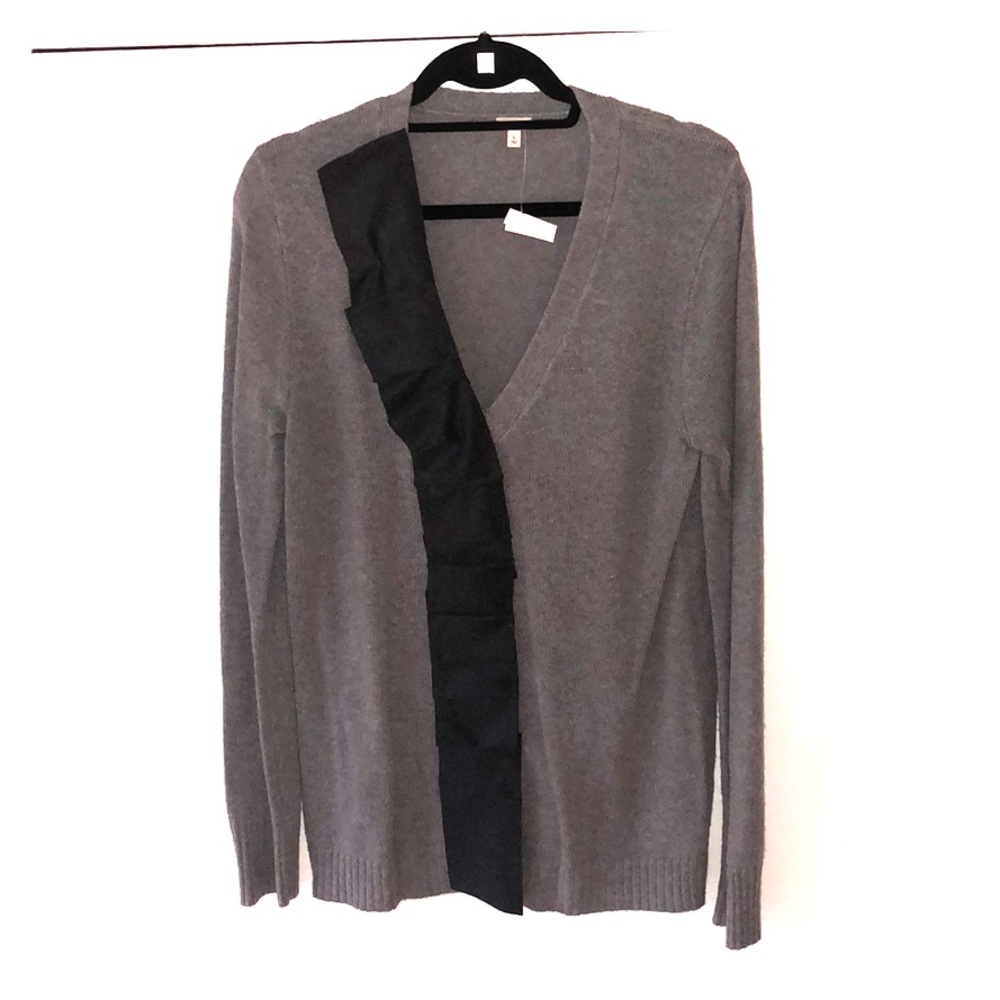 Jcrew NWT sweater with ribbon detail. Size L